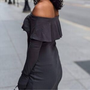 🥳Express Gray Off the shoulder dress